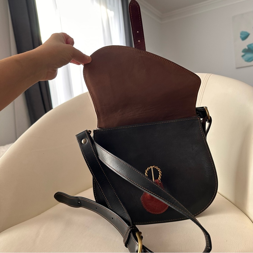 Genuine Leather AXIS Western Style Classic cross body bag - Picture 11 of 16